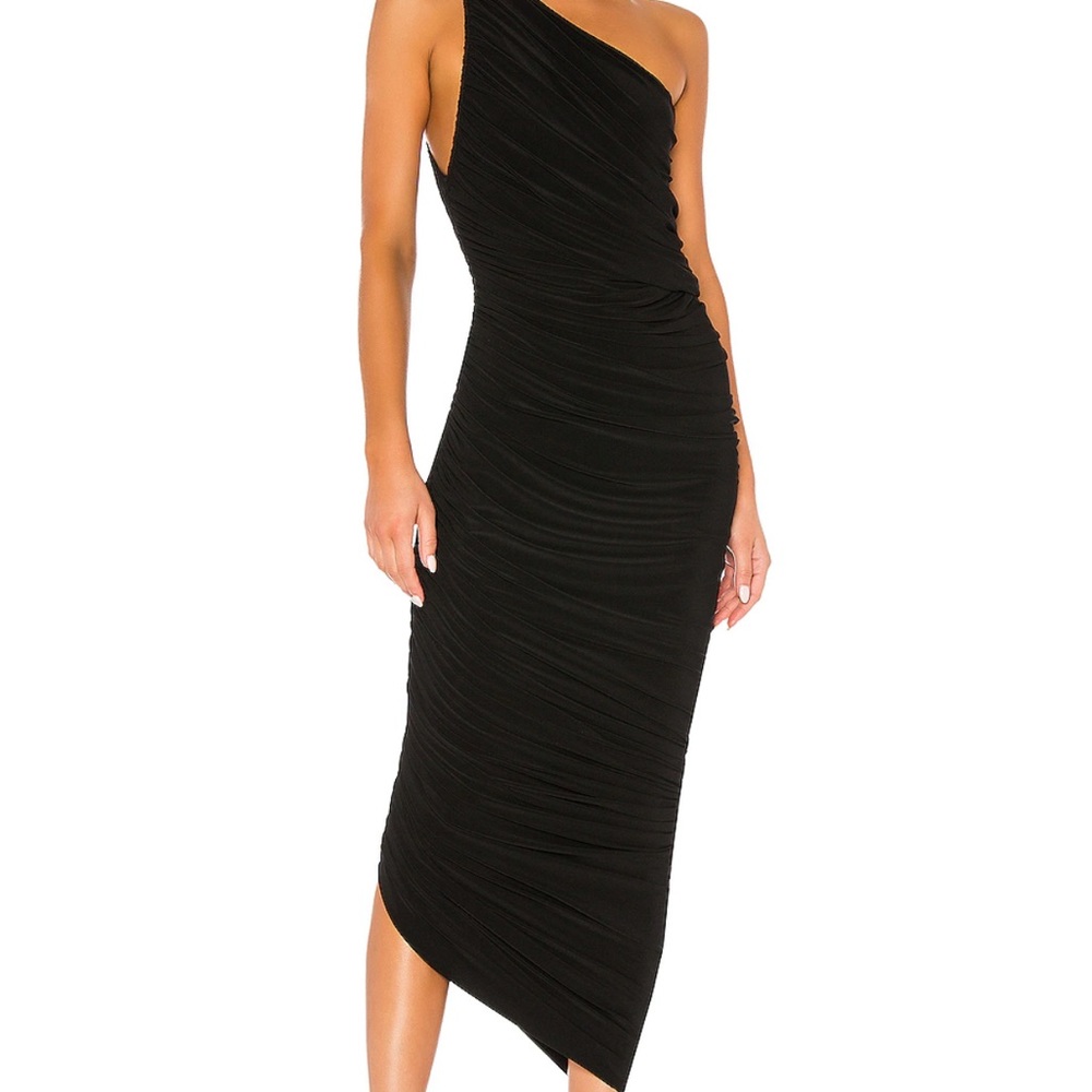 Norma Kamali Diana Gown in Black